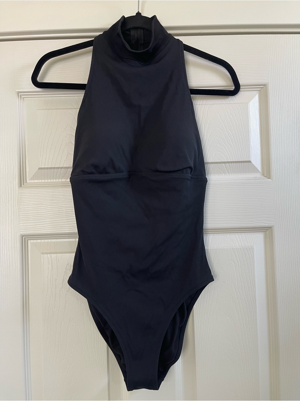 Women’s Athleta Cloudbreak Rib One Piece Swim Suit Black Size M - Picture 2 of 5